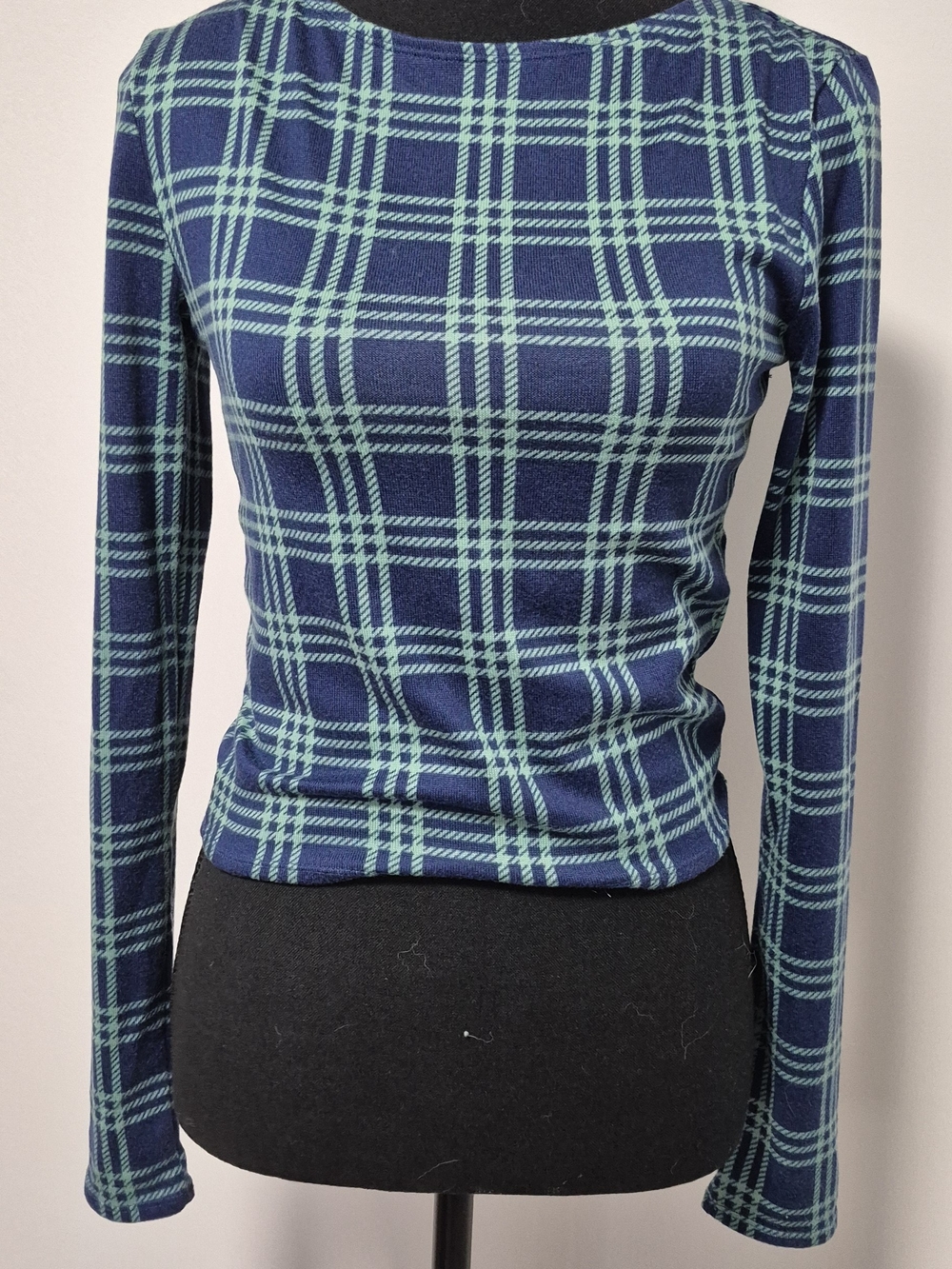 Blue Plaid Long-Sleeve Women's Top - Unbranded